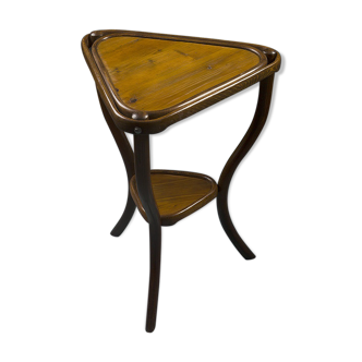 Antique No. 4 Triangular Side Table from Thonet