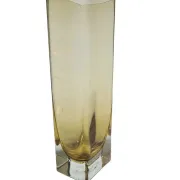 Vase postmoderne