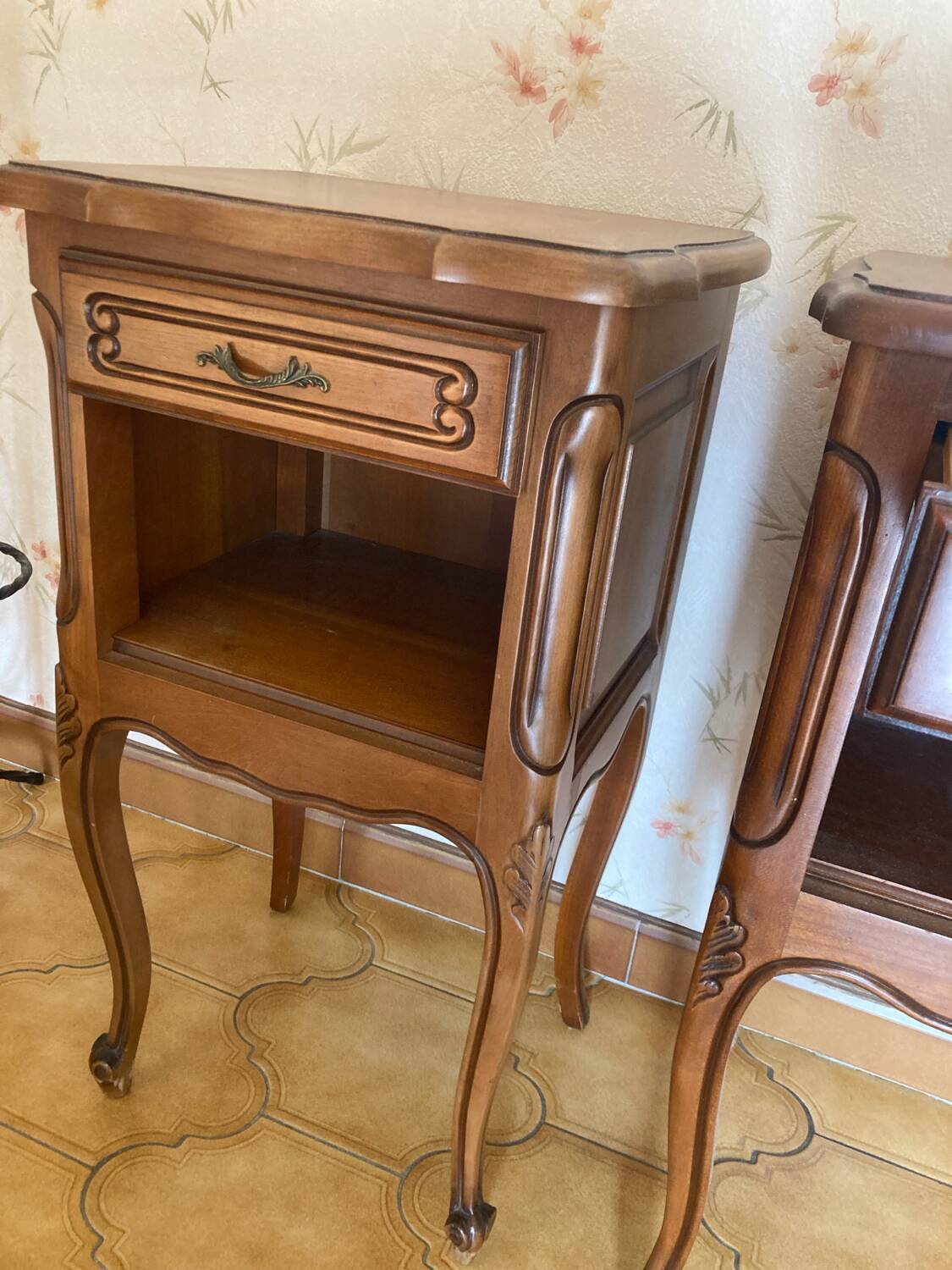 Bedside table