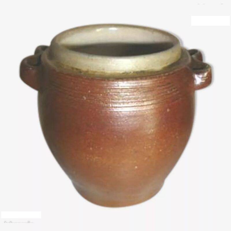 Old small terracotta pot