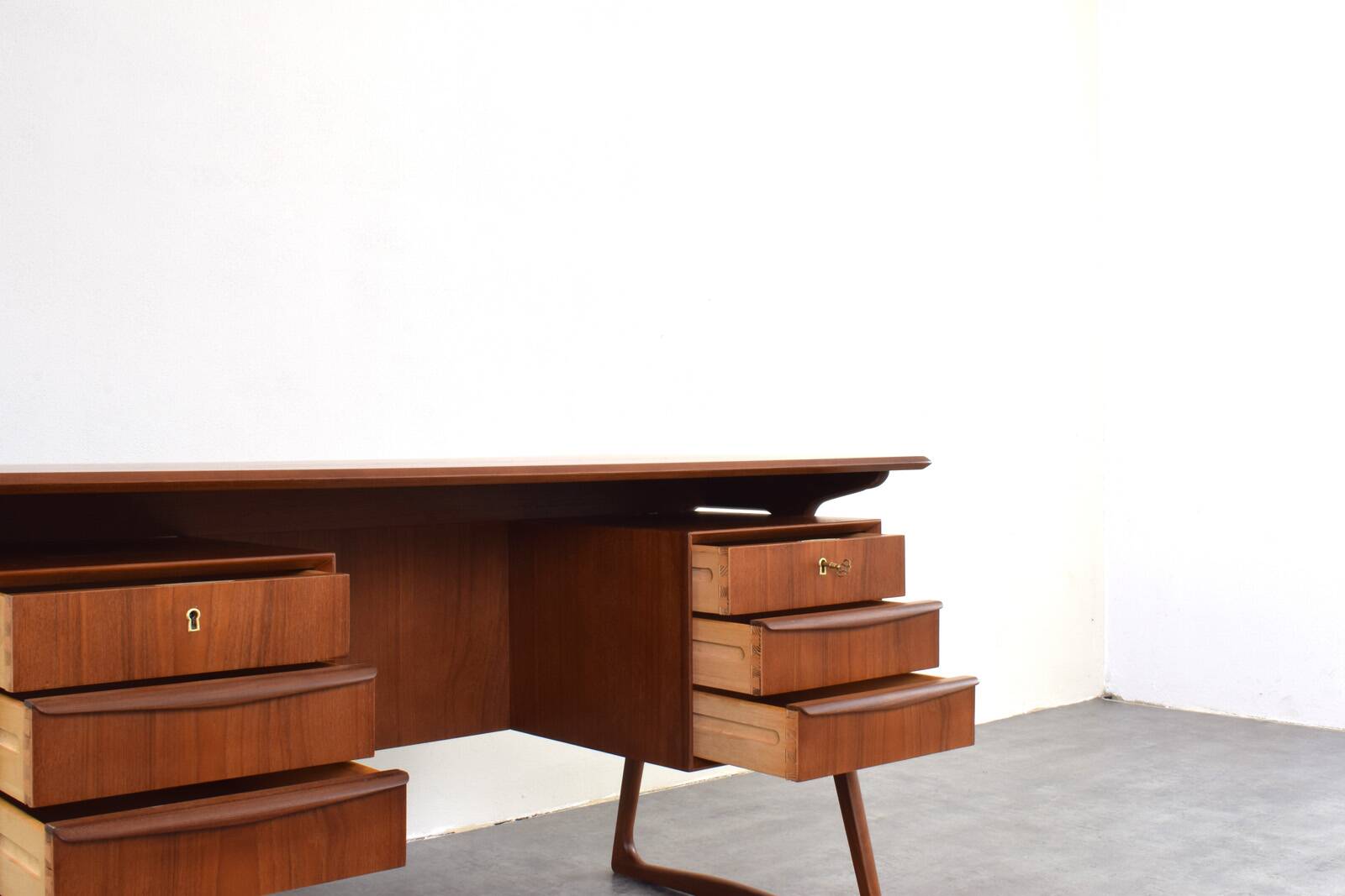 Mid-Century Danish Teak Executive Desk by Svend Åge Madsen for H.P. Hansen,