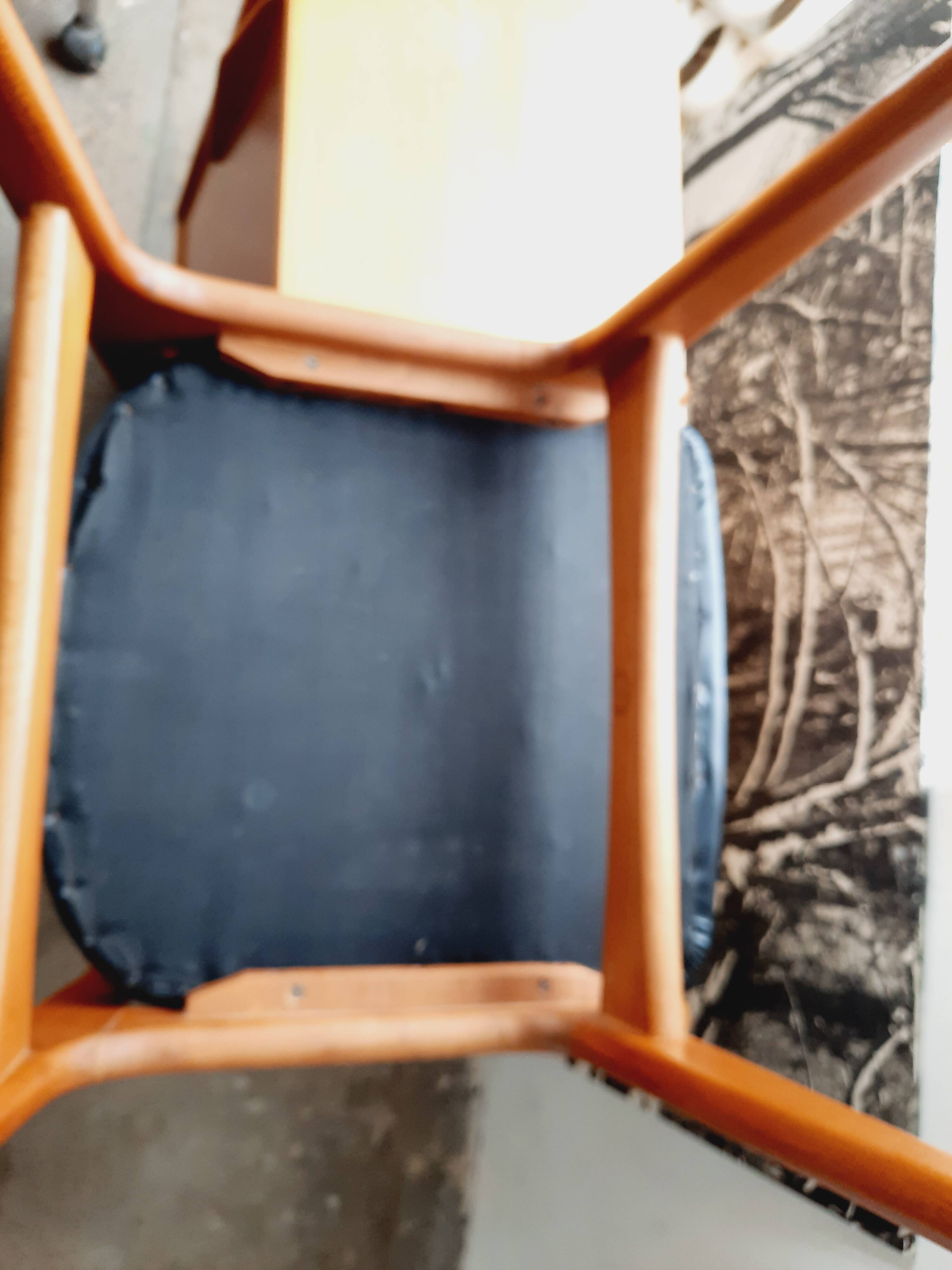 Set de 4 chaises scandinave,  Skaï  année  70