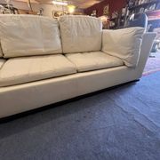 White leather sofa de sede