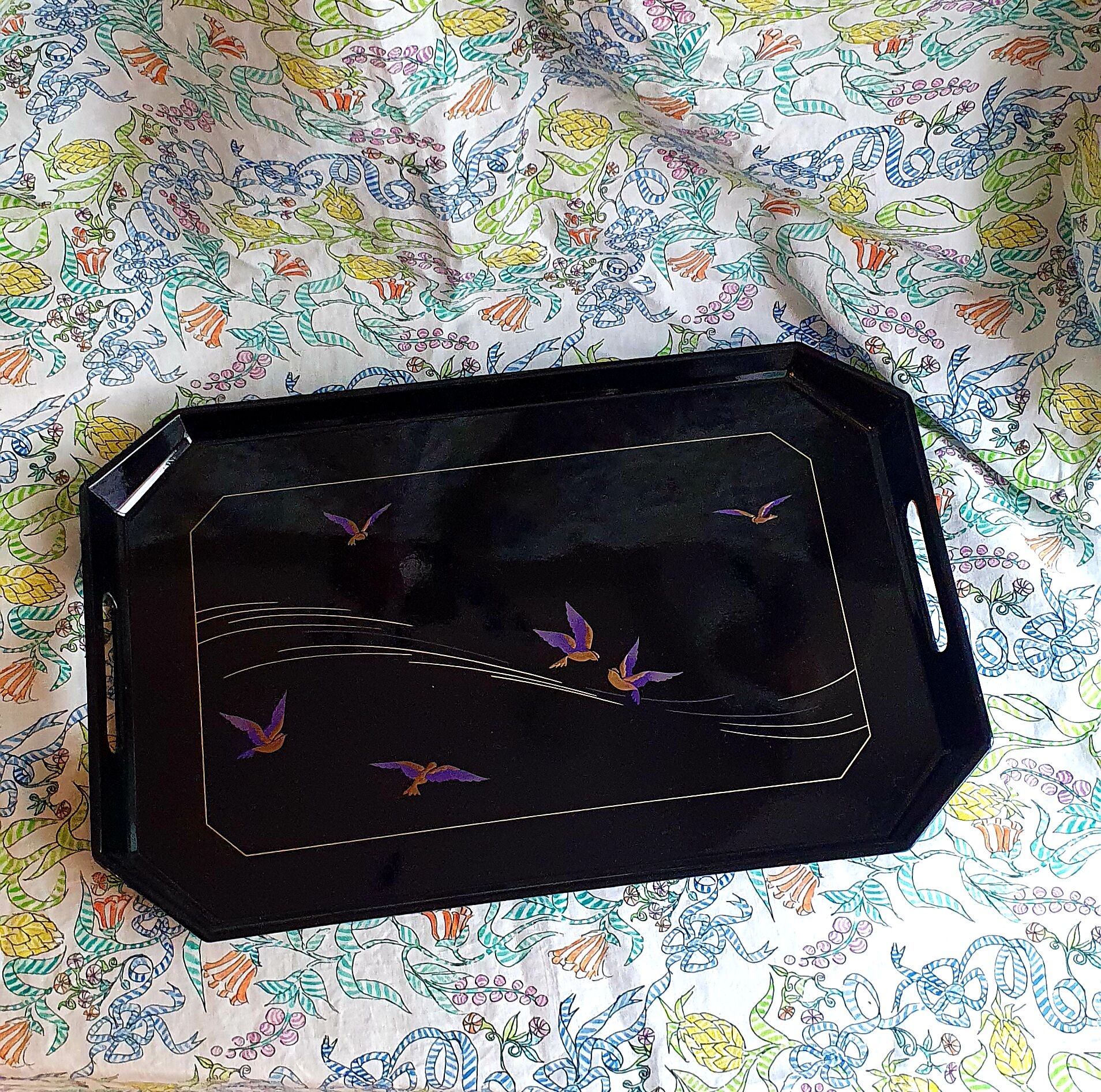 Plateau en laque japonaise décor oiseaux violets et or