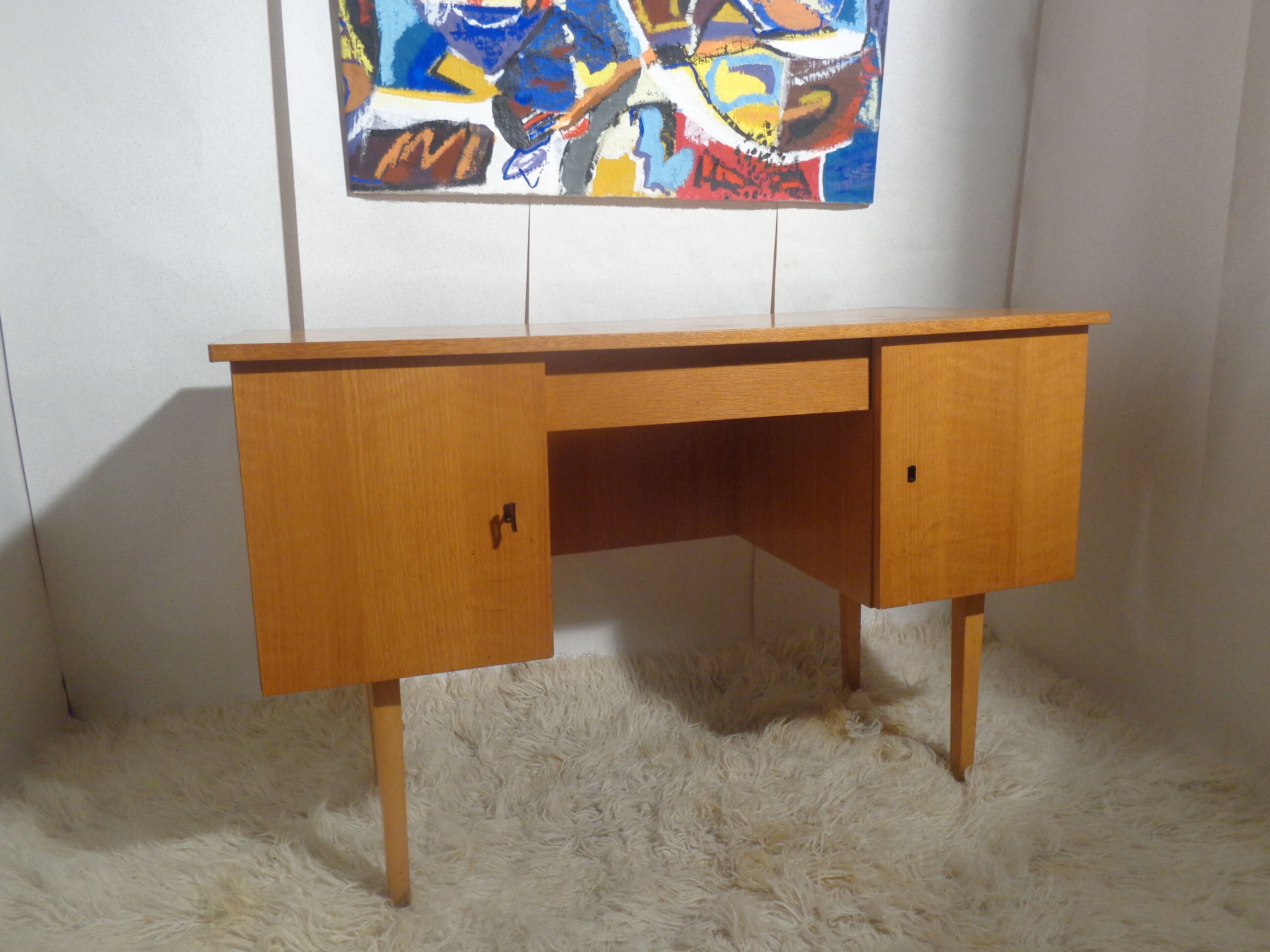 Bureau vintage des années 60 en bois clair