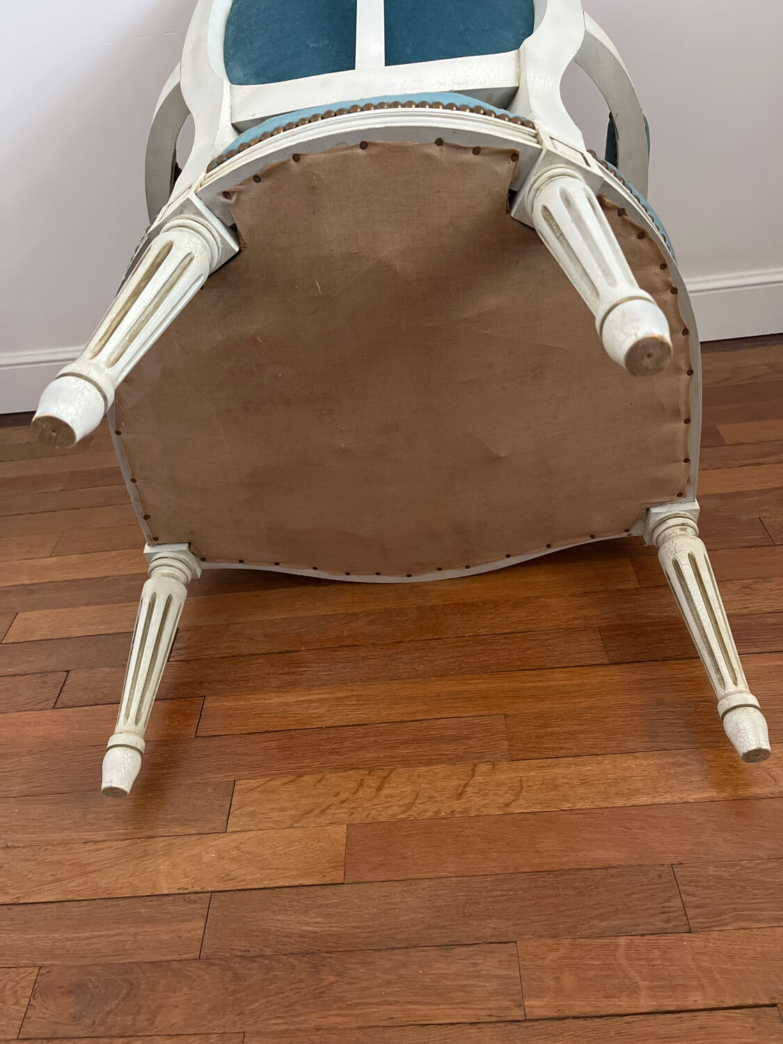 Blue velvet medallion armchair in Louis XVI style