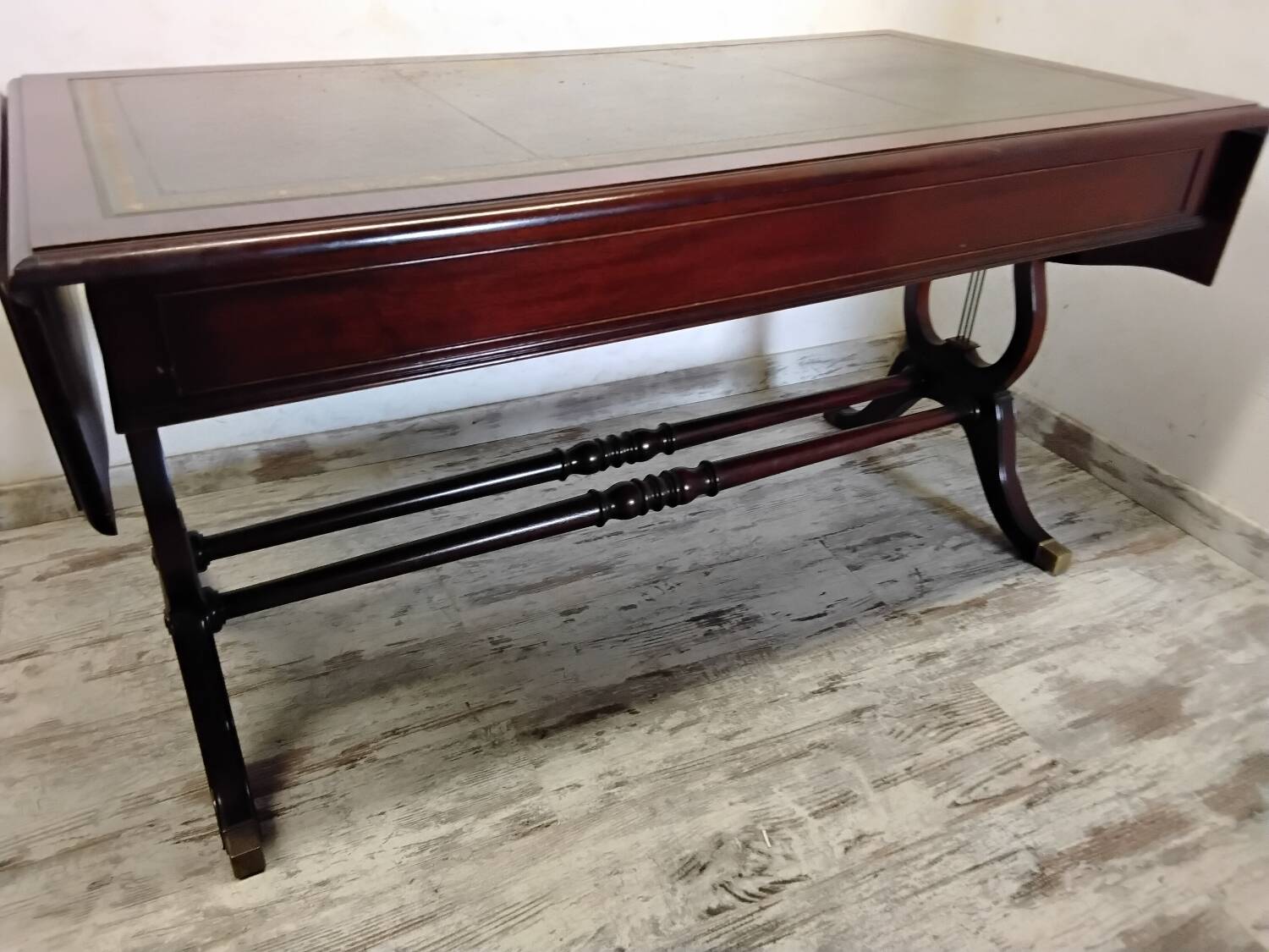 English style desk