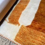 Traditional wool rug 200cm x 300cm