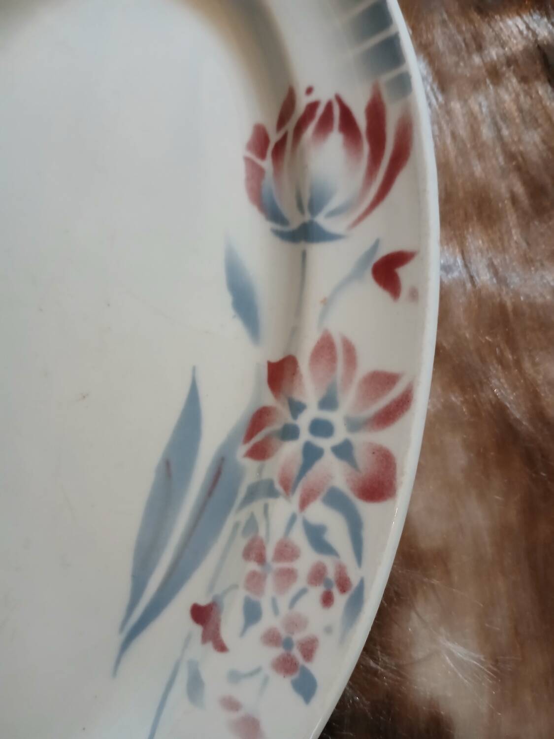 2 antique Saint Amand dishes