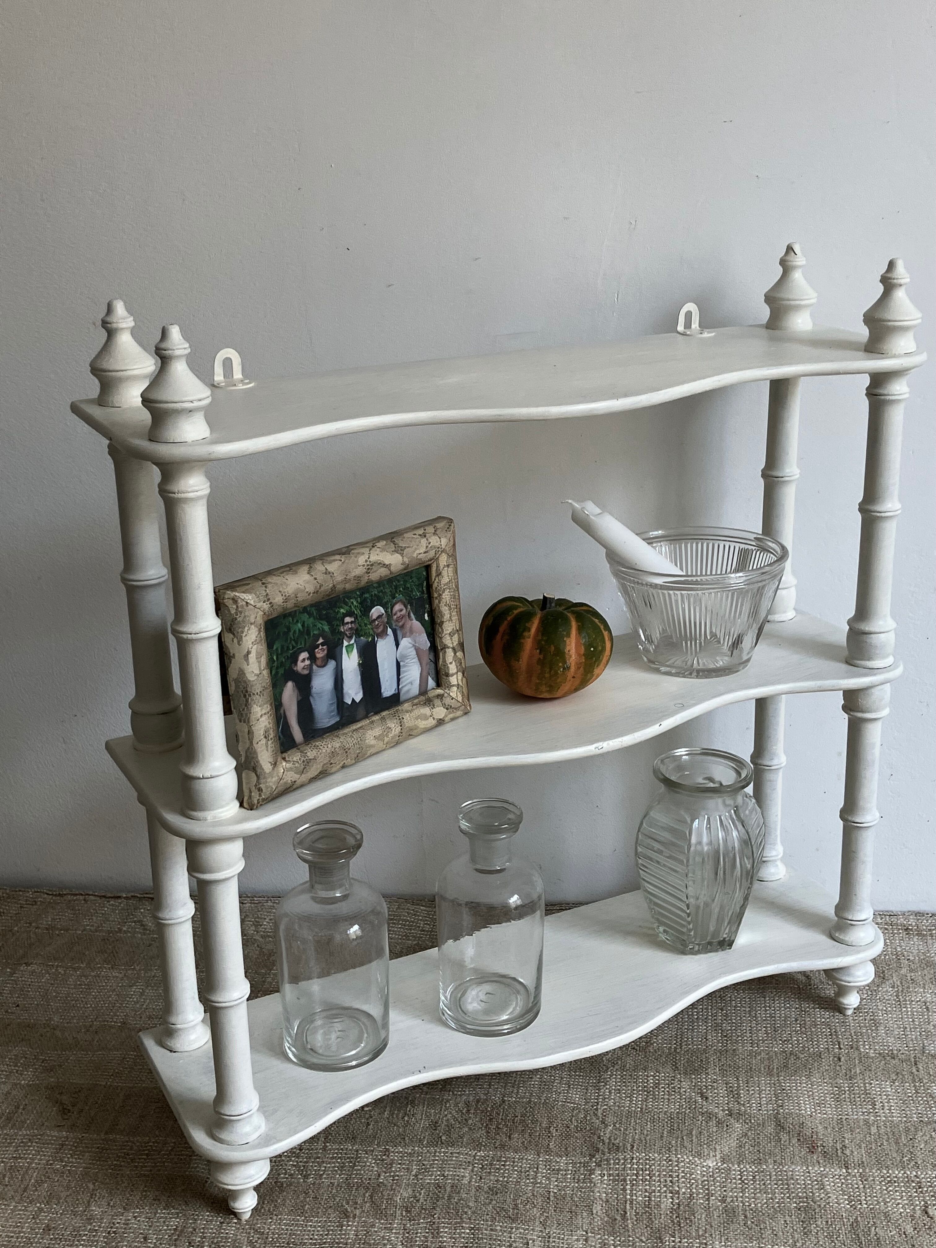 Small shelf, 3 levels