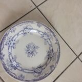 4 plates earthenware, 1940s. White background, Ceres parma décor