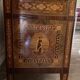 Commode ancienne en marqueterie de style Louis XVI