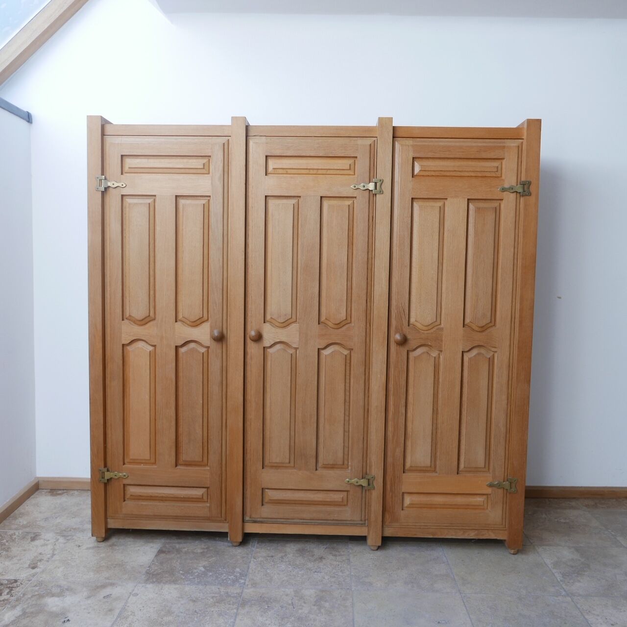 Guillerme et Chambron oak wardrobe
