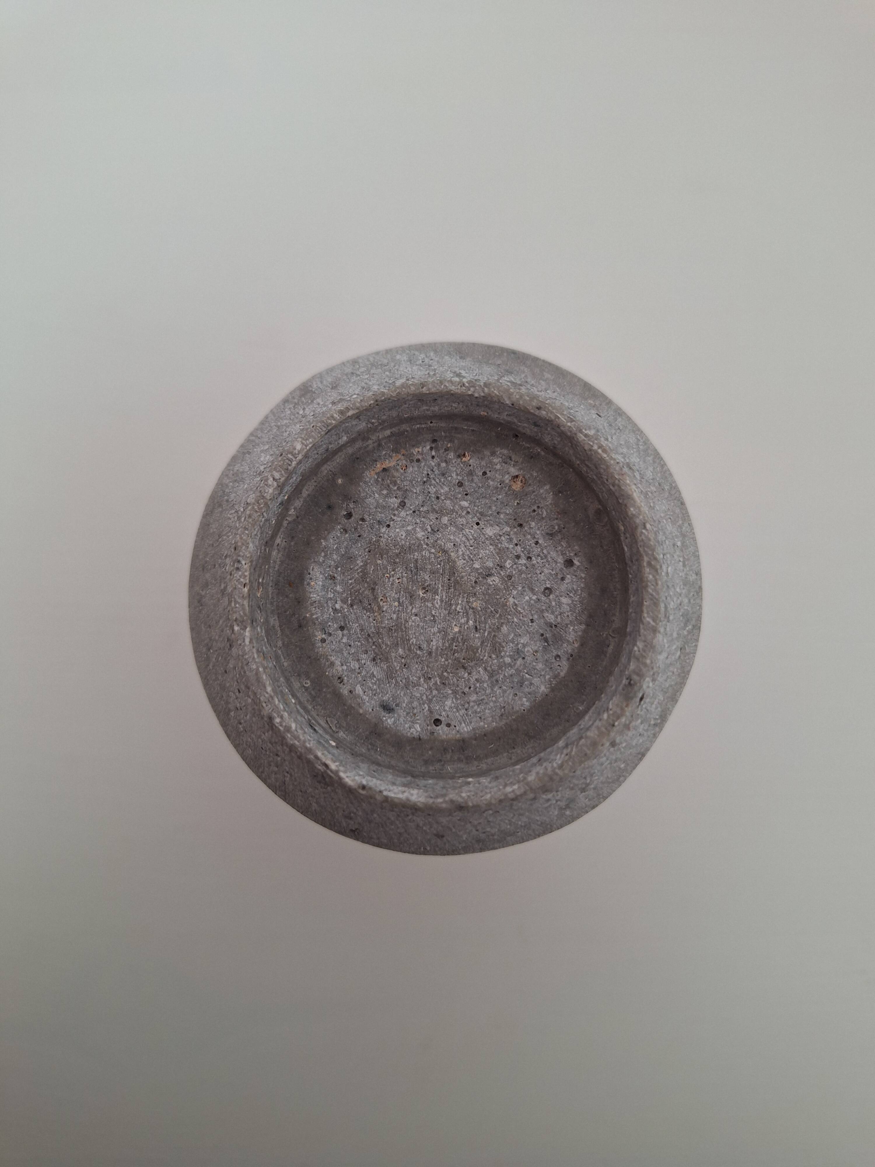 Bougeoir en béton