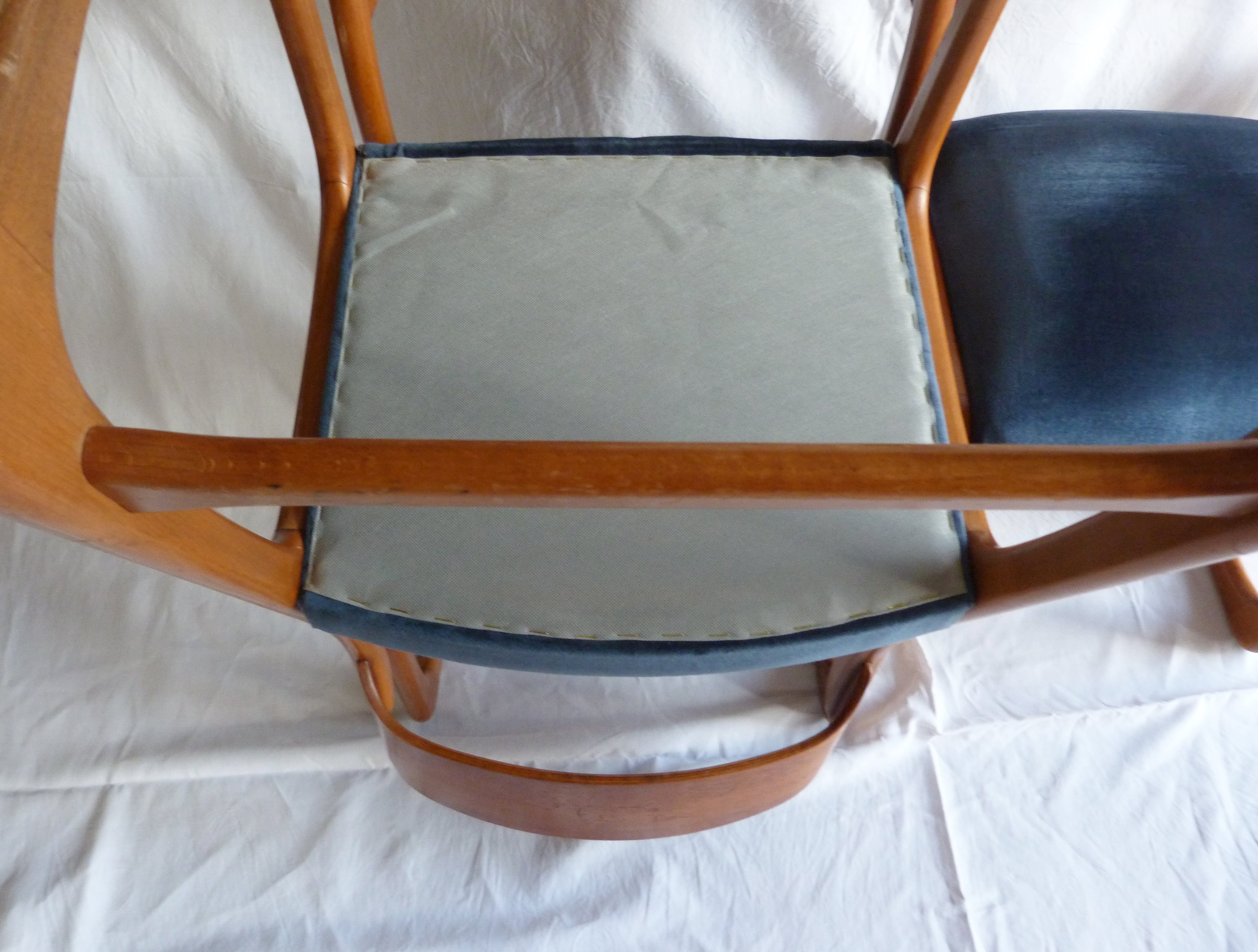 Suite of 4 Baumann sled chairs