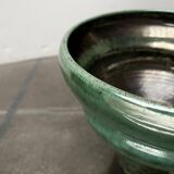 Brutalist studio pottery vase in East German style from the mid-century by Kerstin & Ralf Unterstab for Kunsttöpferei Unterstab KTU, 1960s.