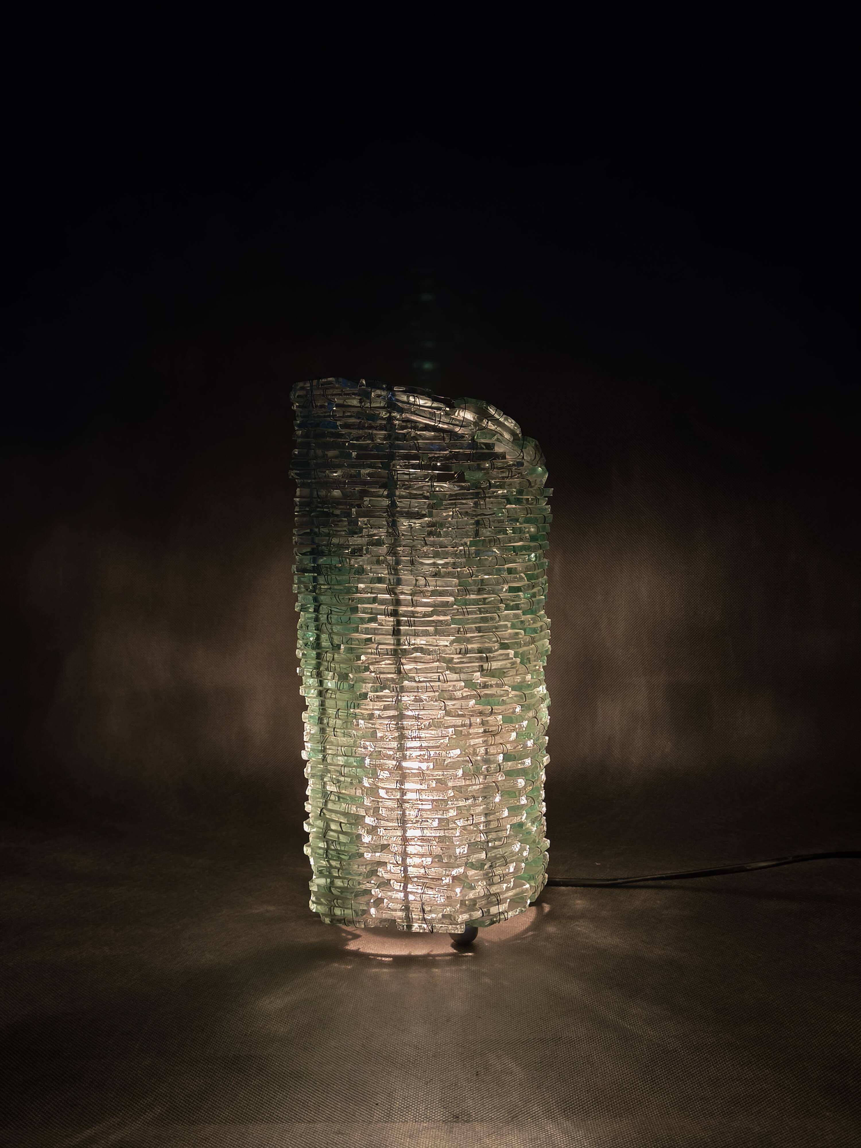 Italian Sculptural Glass Table Lamp, Wire and Glass Construction, 1980s