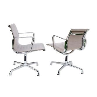 Paire de fauteuils pivotants Aluminium Chair EA 108 design Ray & Charles Eames, Vitra 60/70s