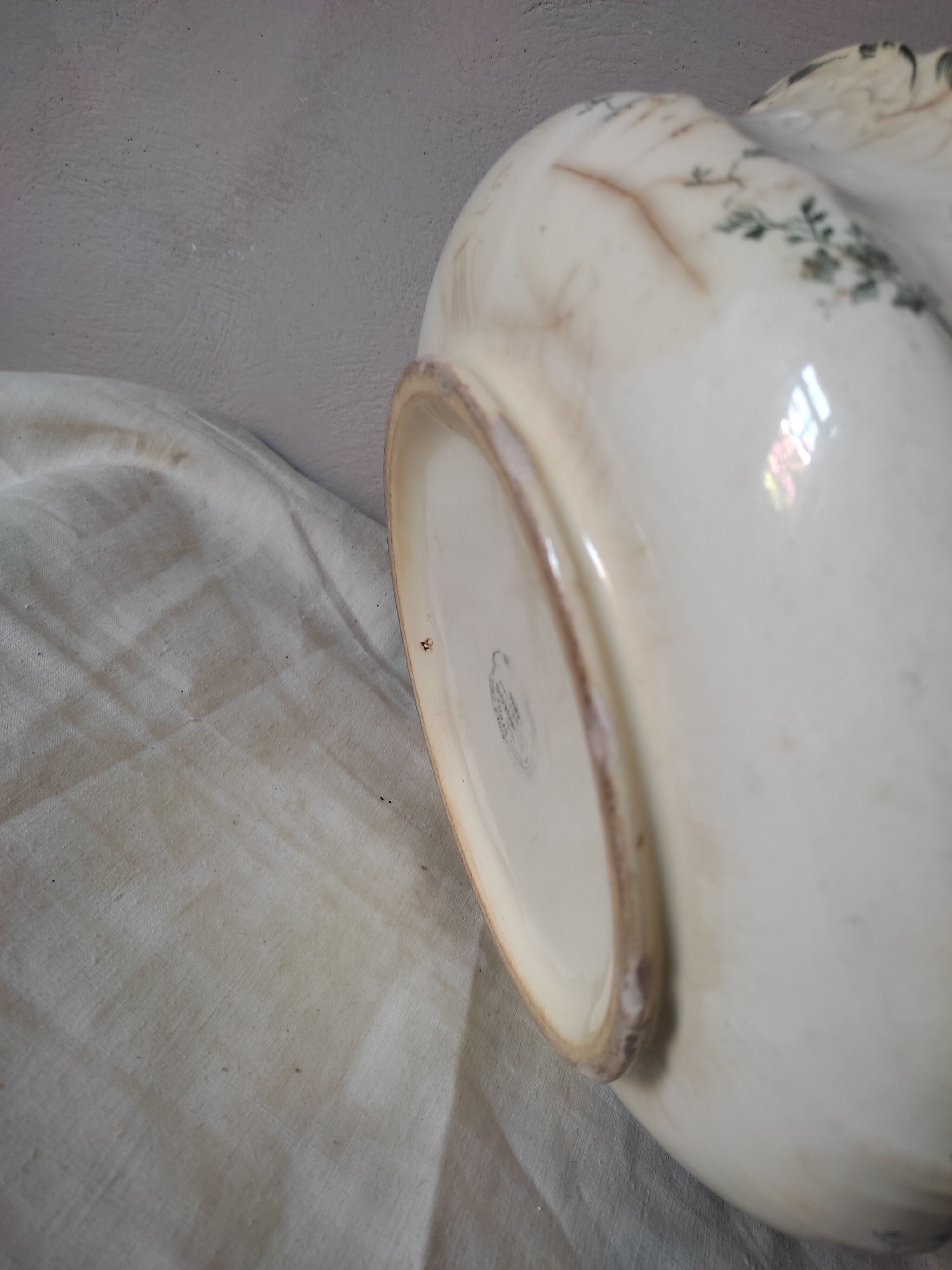 Earthenware bowl by Gien