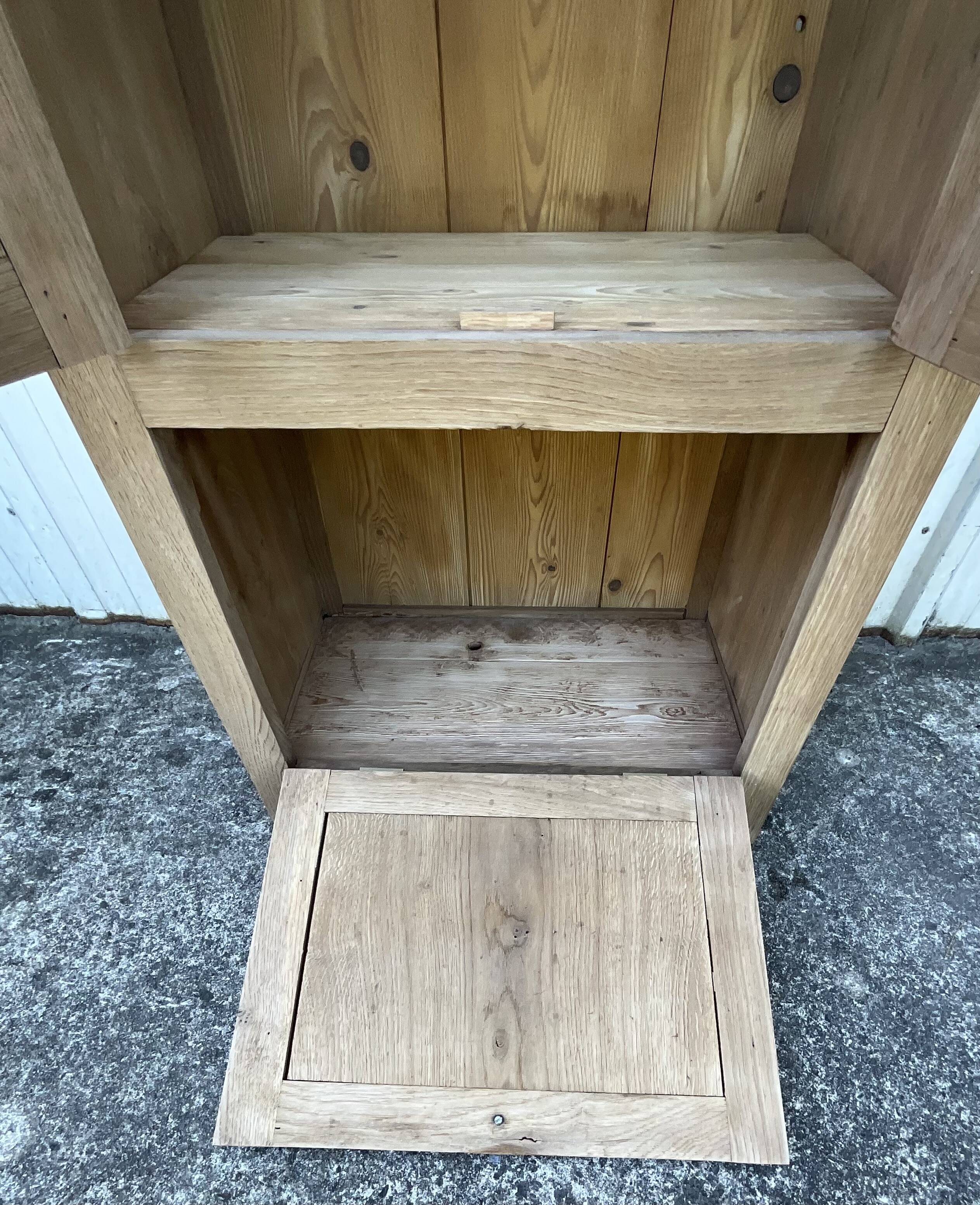 Solid oak storage unit – Contemporary country style