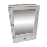Armoire a pharmacie