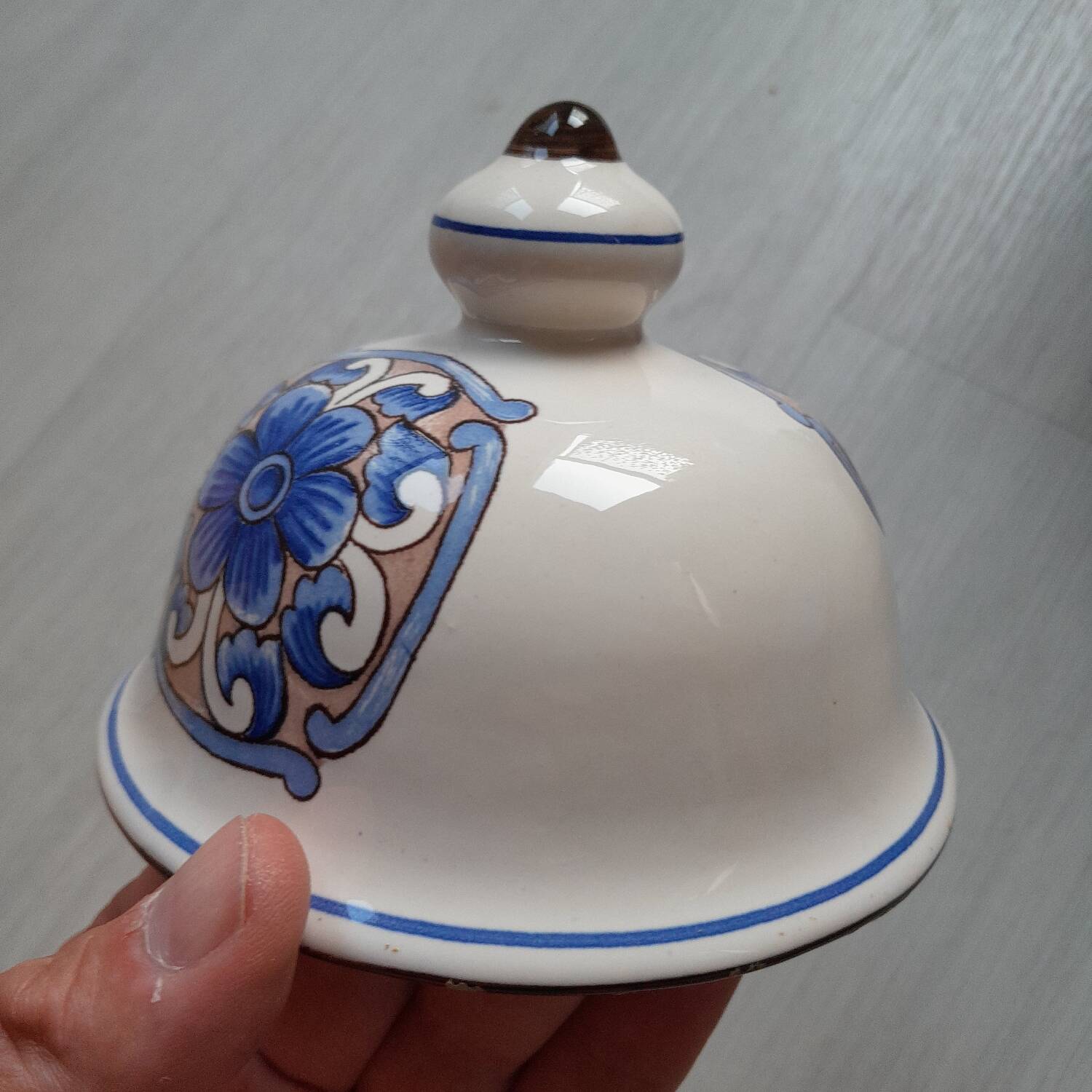 Ceramic pharmacy jar from St Clément, EX de Genièvre