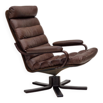 1970s, Danish swivel armchair by Georg Thams, brown furniture leather.