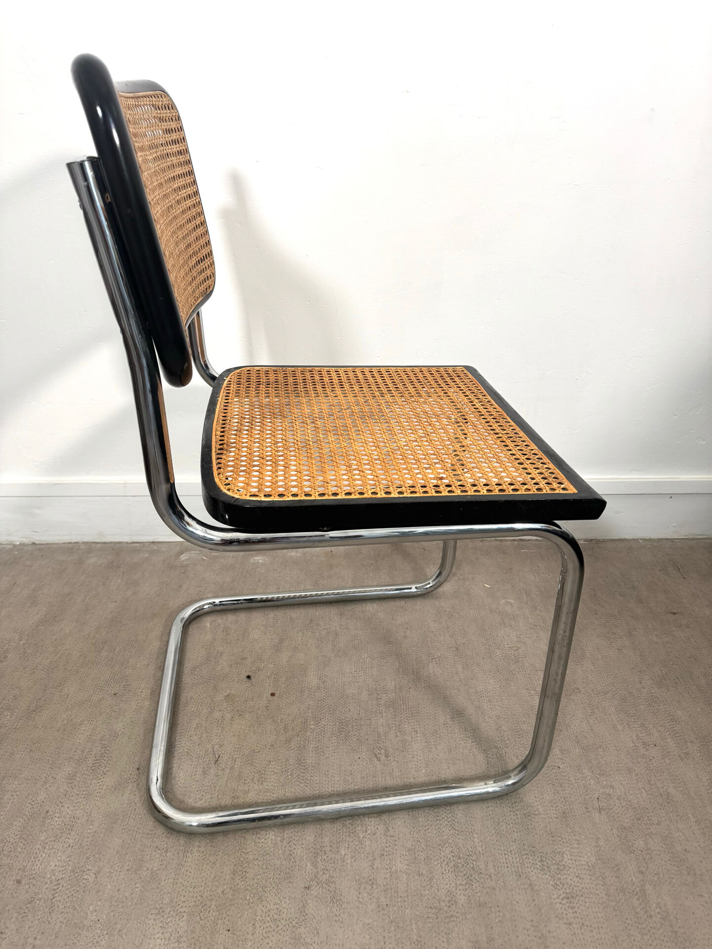 Marcel Breuer B32 Cesca chair made in Italy