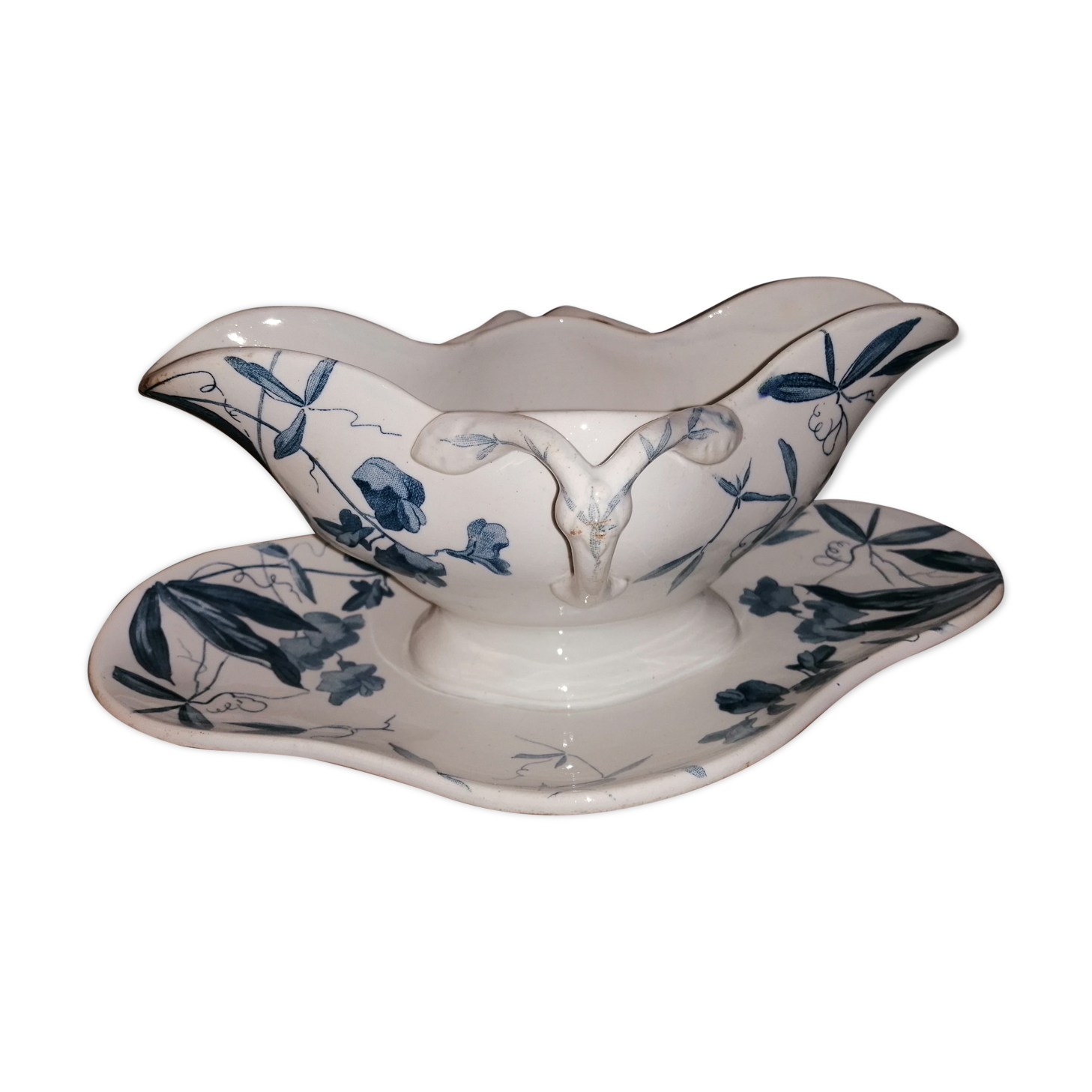 Porcelain saucer
