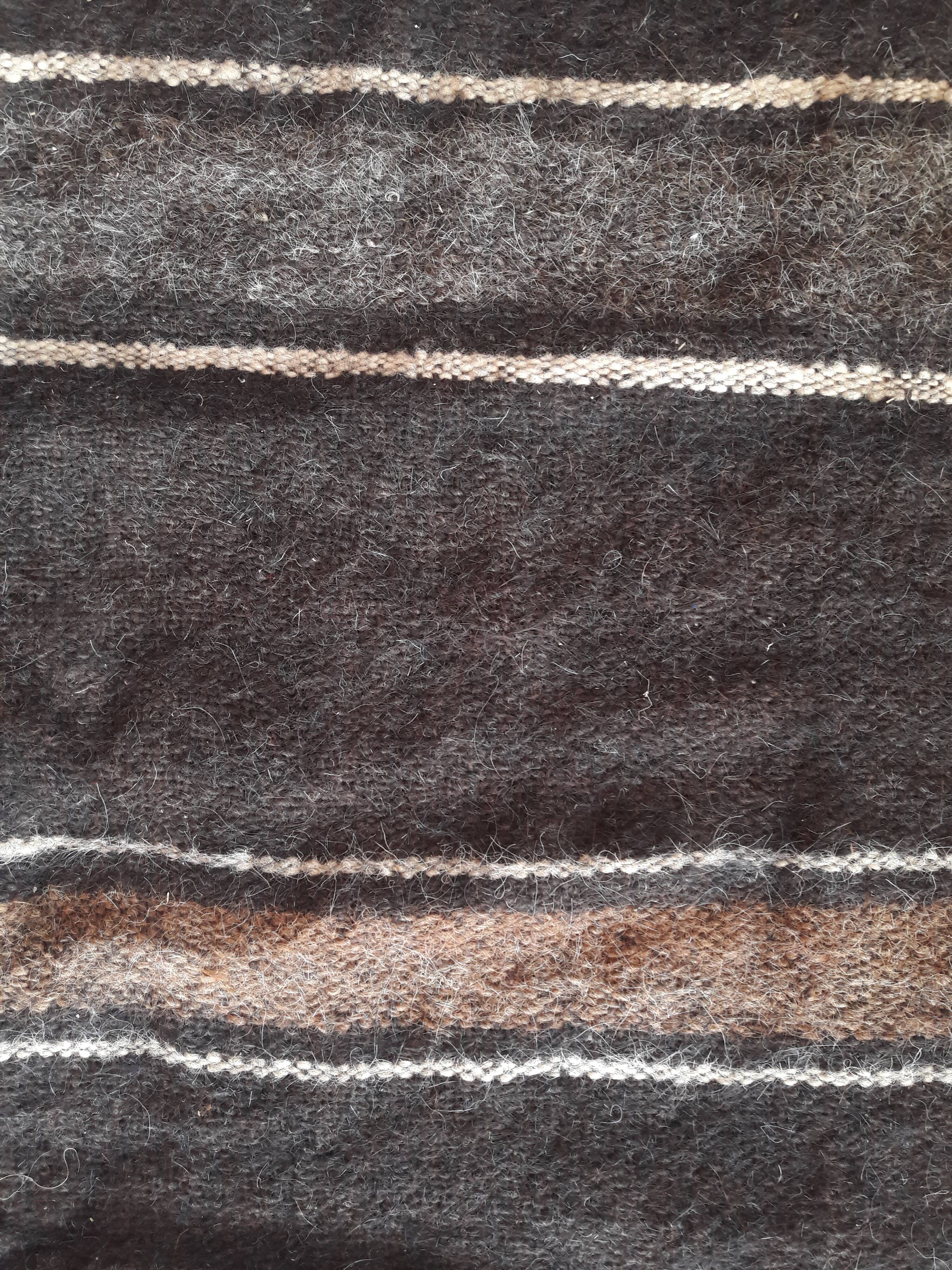 Wool carpet - 282x145 cm