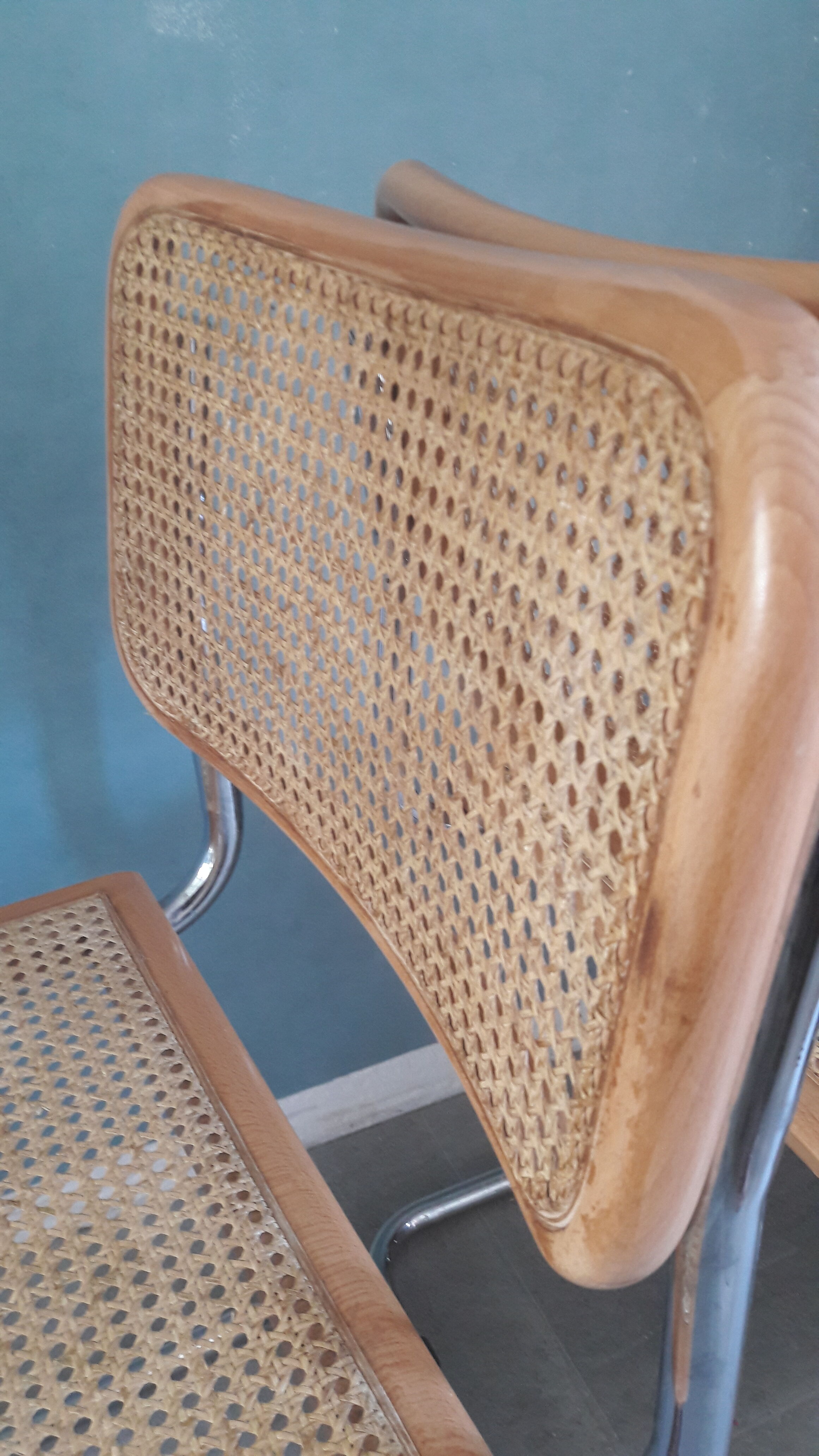 Pair of chairs cesca B32