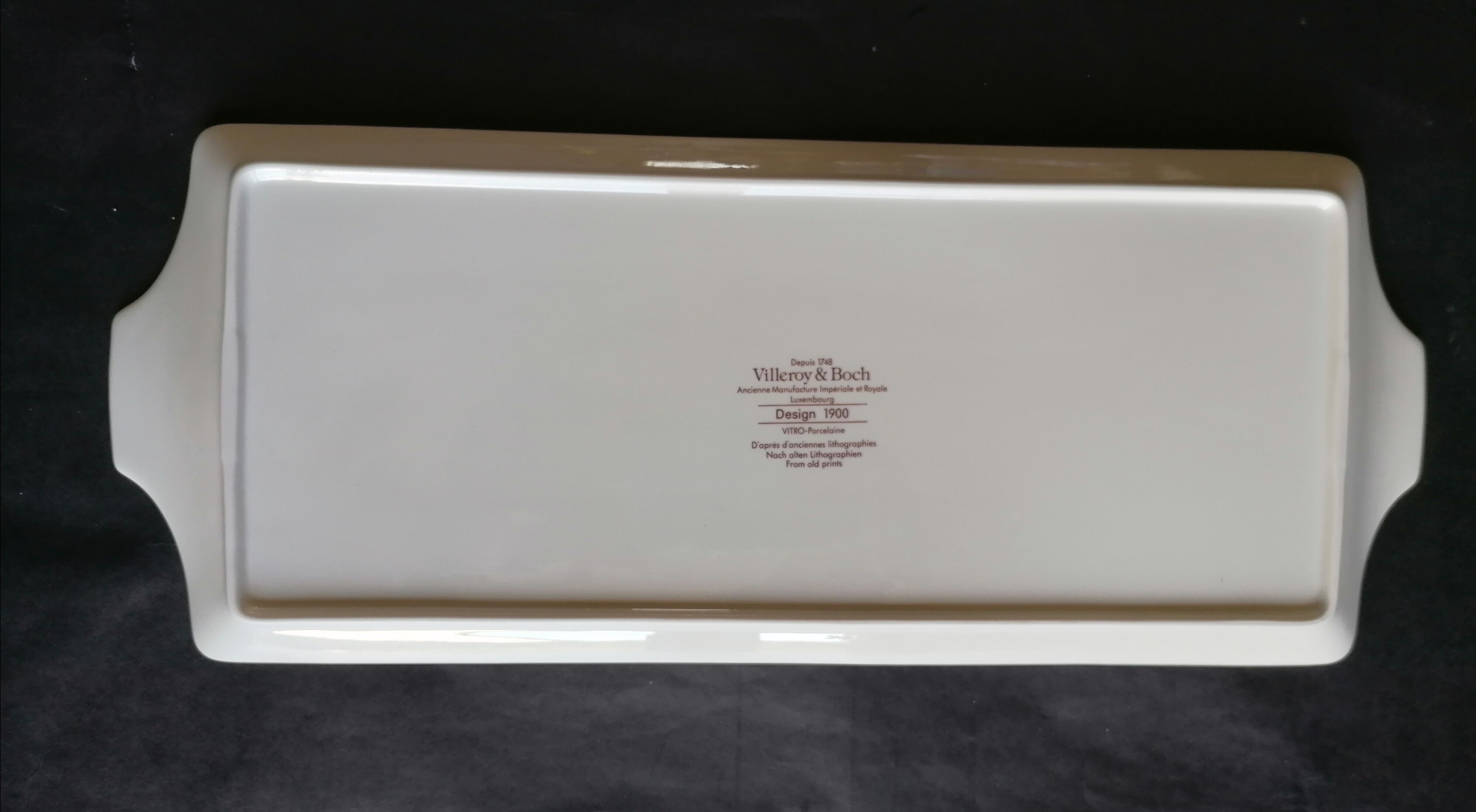 Villeroy and Boch cake dish