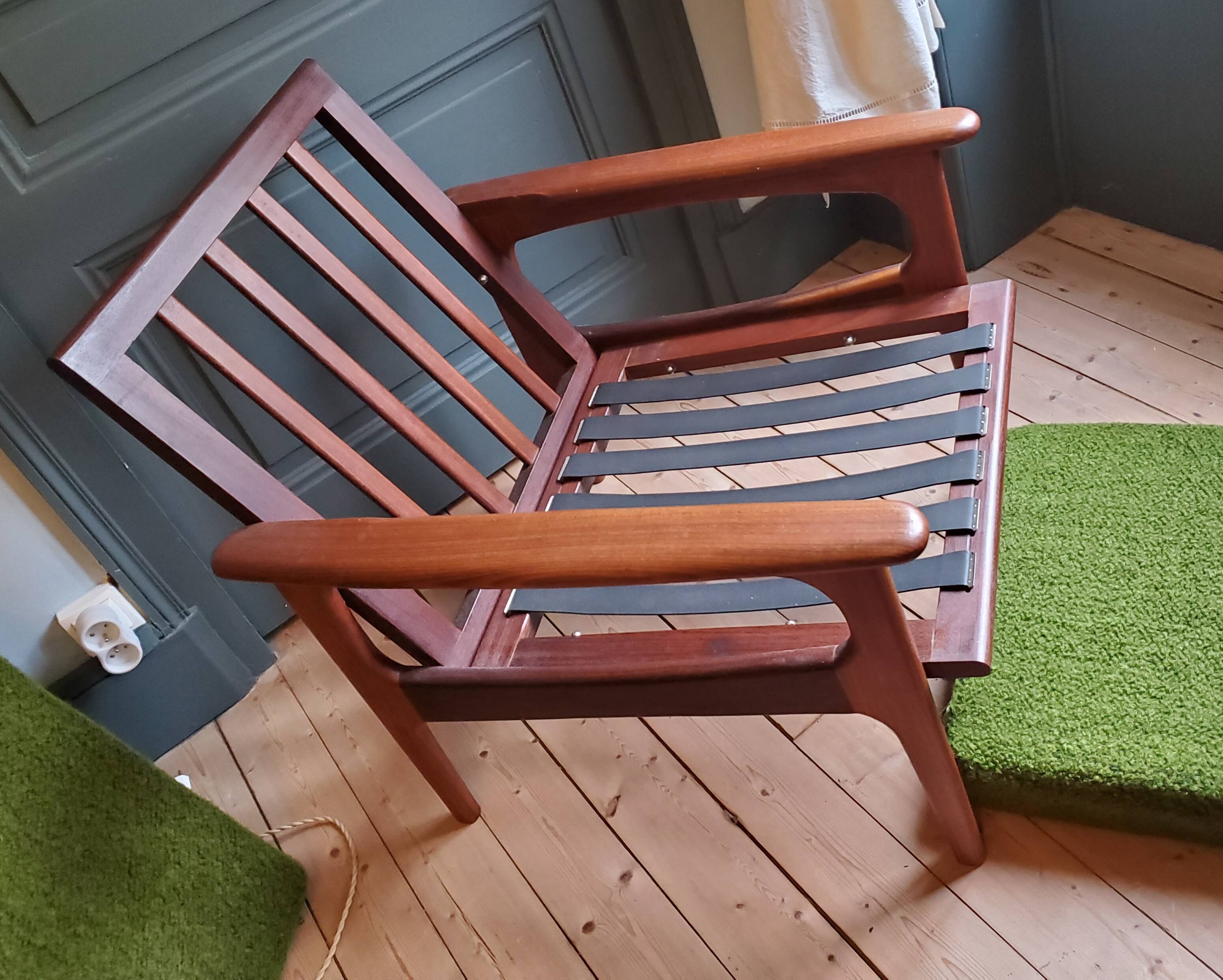 60's scandinavian teak chair