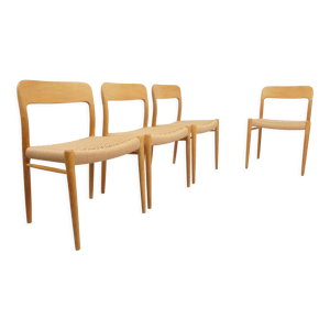 4 chaises modèle 75