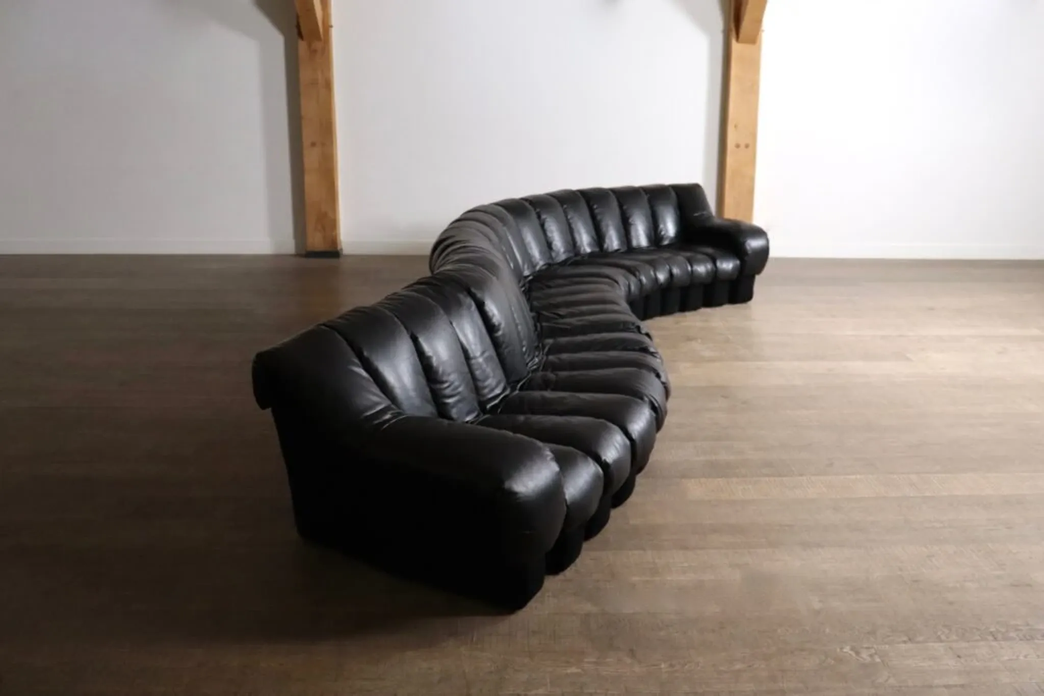 De Sede DS 600 “Non-Stop” sectional black leather sofa by Heinz Ulrich, Ueli Berger and Eleanora Peduzzi-Riva, 1970s