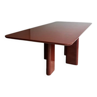 Joe dining table - Gabrielle - burgundy lacquered wood