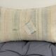 Coussin en toile ancienne style Kilim