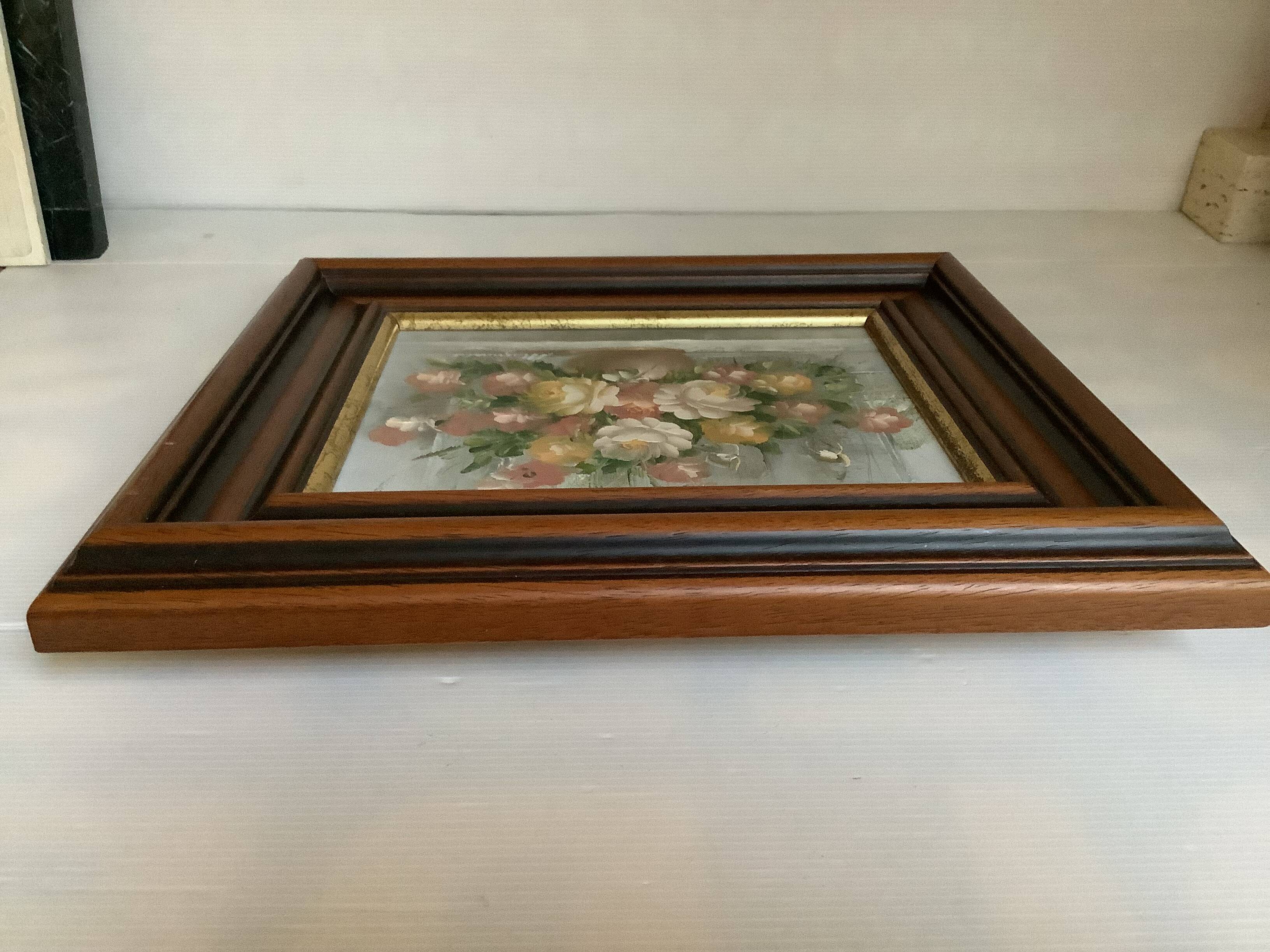 Still life of a bouquet of flowers, oil on canvas, signed.