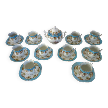 10 cups with a porcelain sugar bowl from Saxony around 1900.