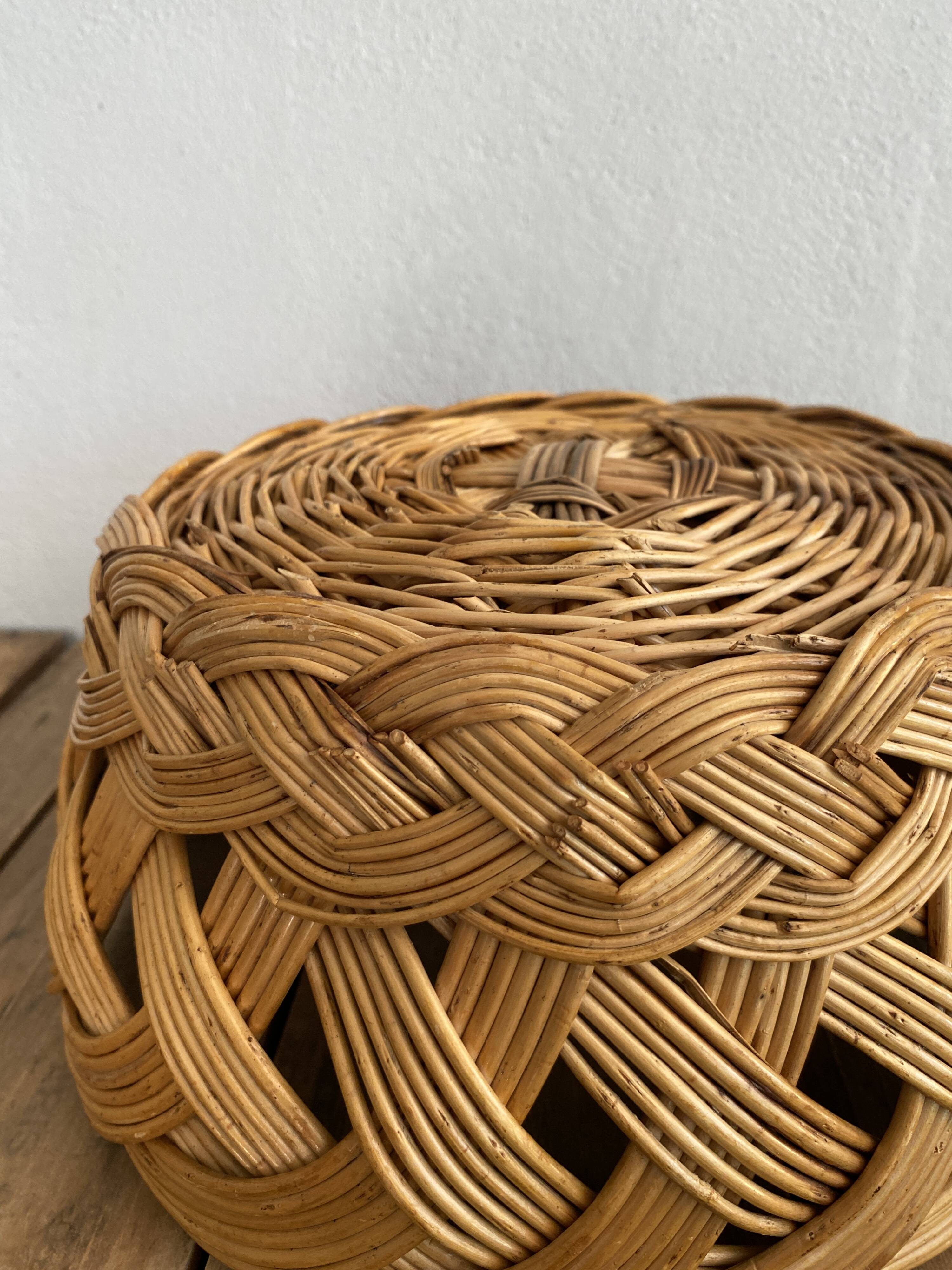 Woven straw basket