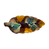 Vallauris dish in the shape of a small oak leaf