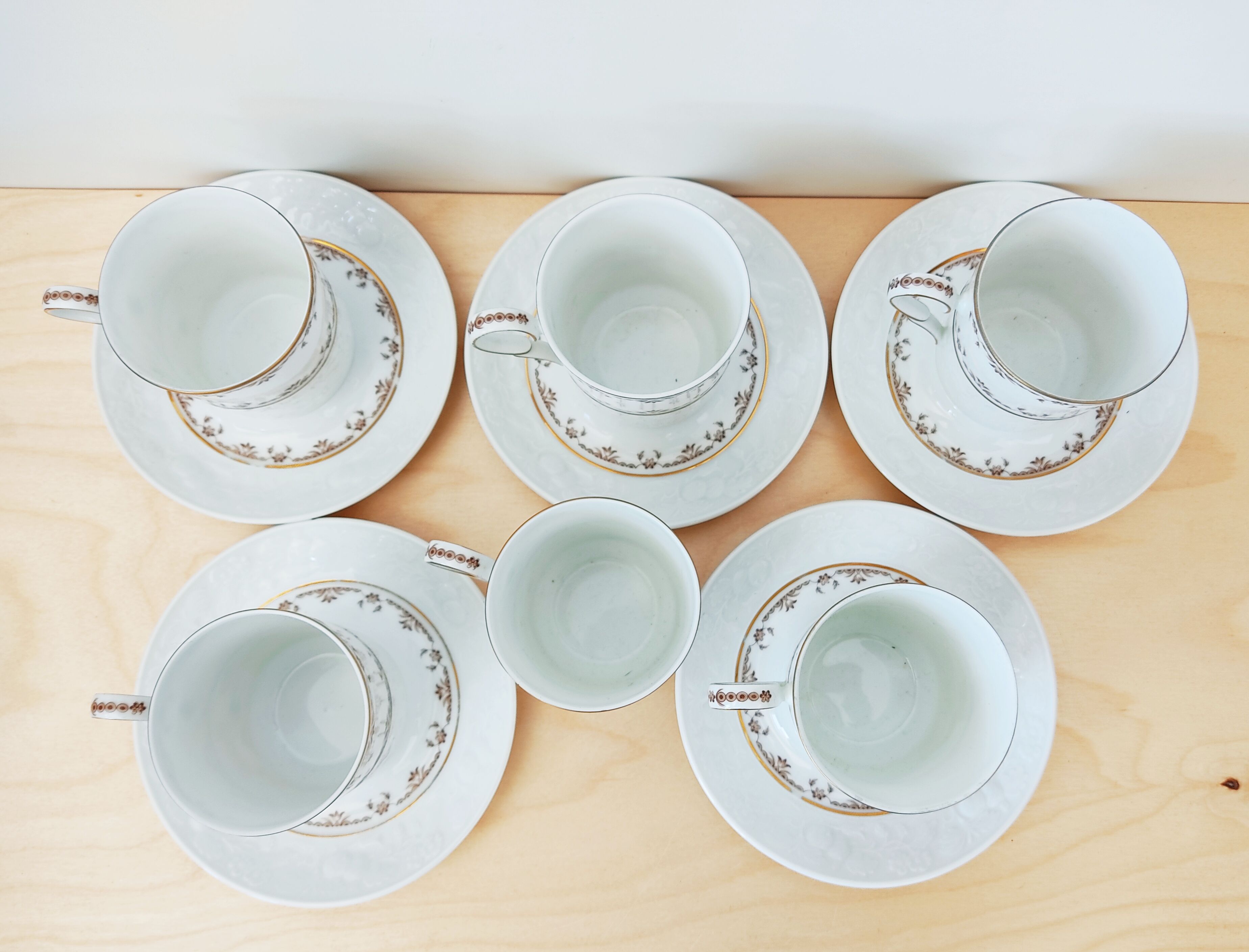 Ensemble de 6 tasses et 5 sous-tasses Bavaria