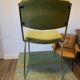 5 chaises 1 fauteuil 1970  structure chrome assise tissu vert style indus