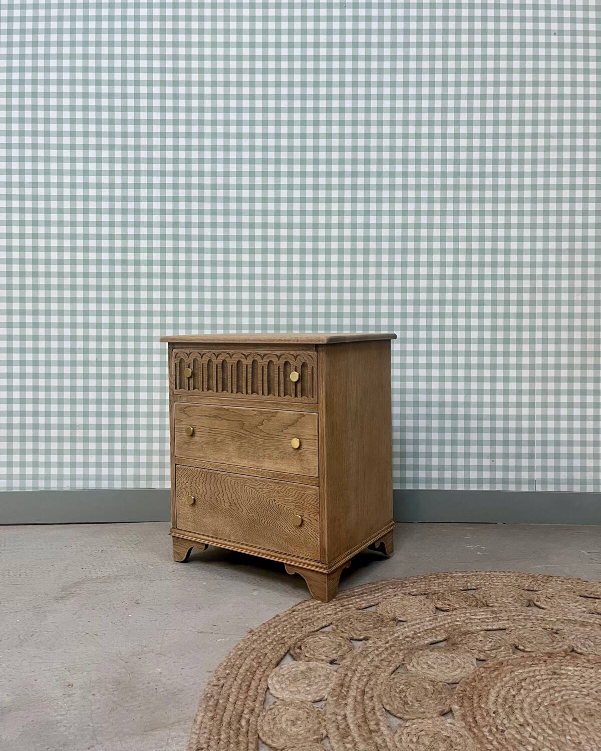 Oak bedside table (refurbished)