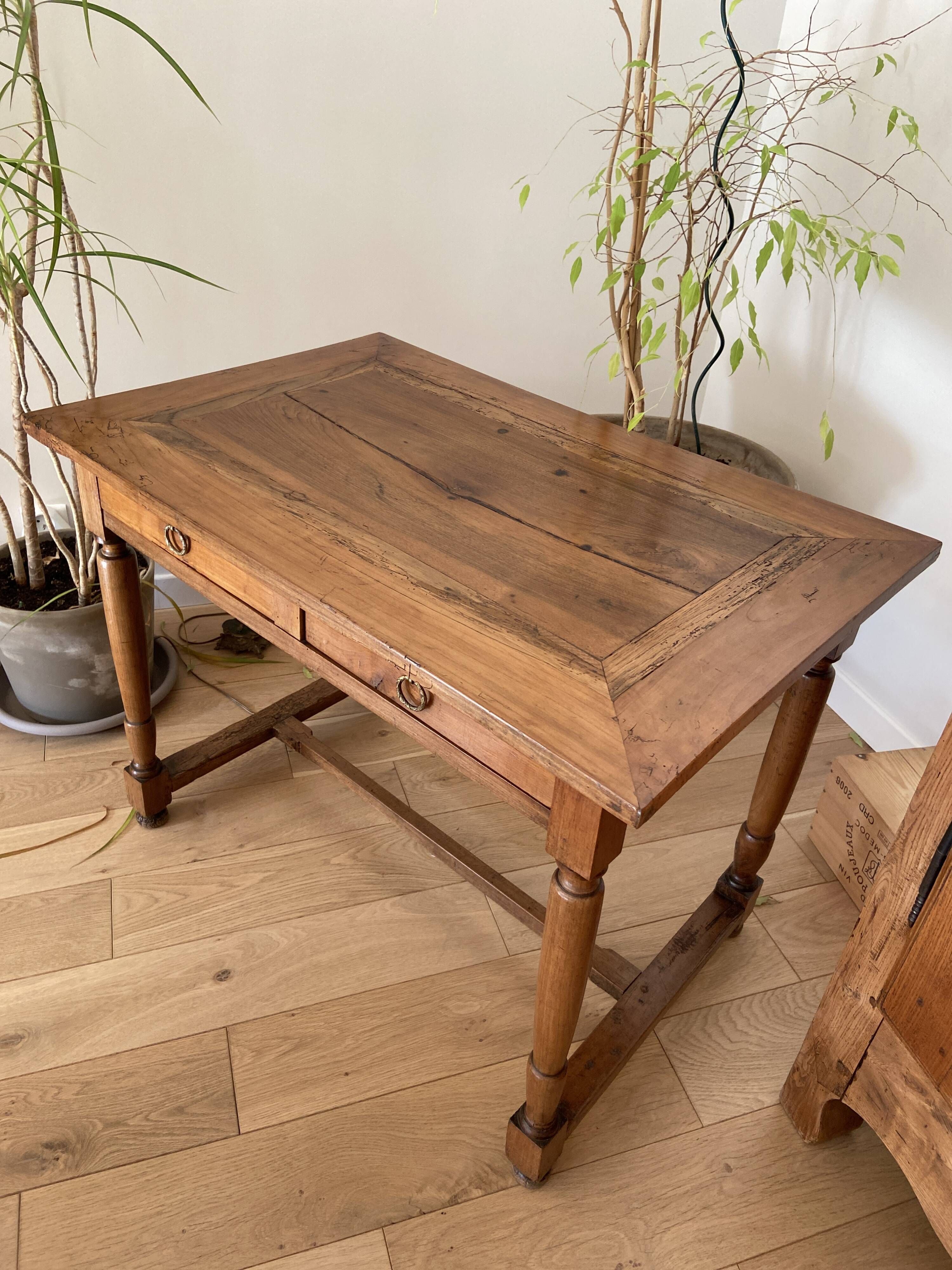Small Louis XVI desk