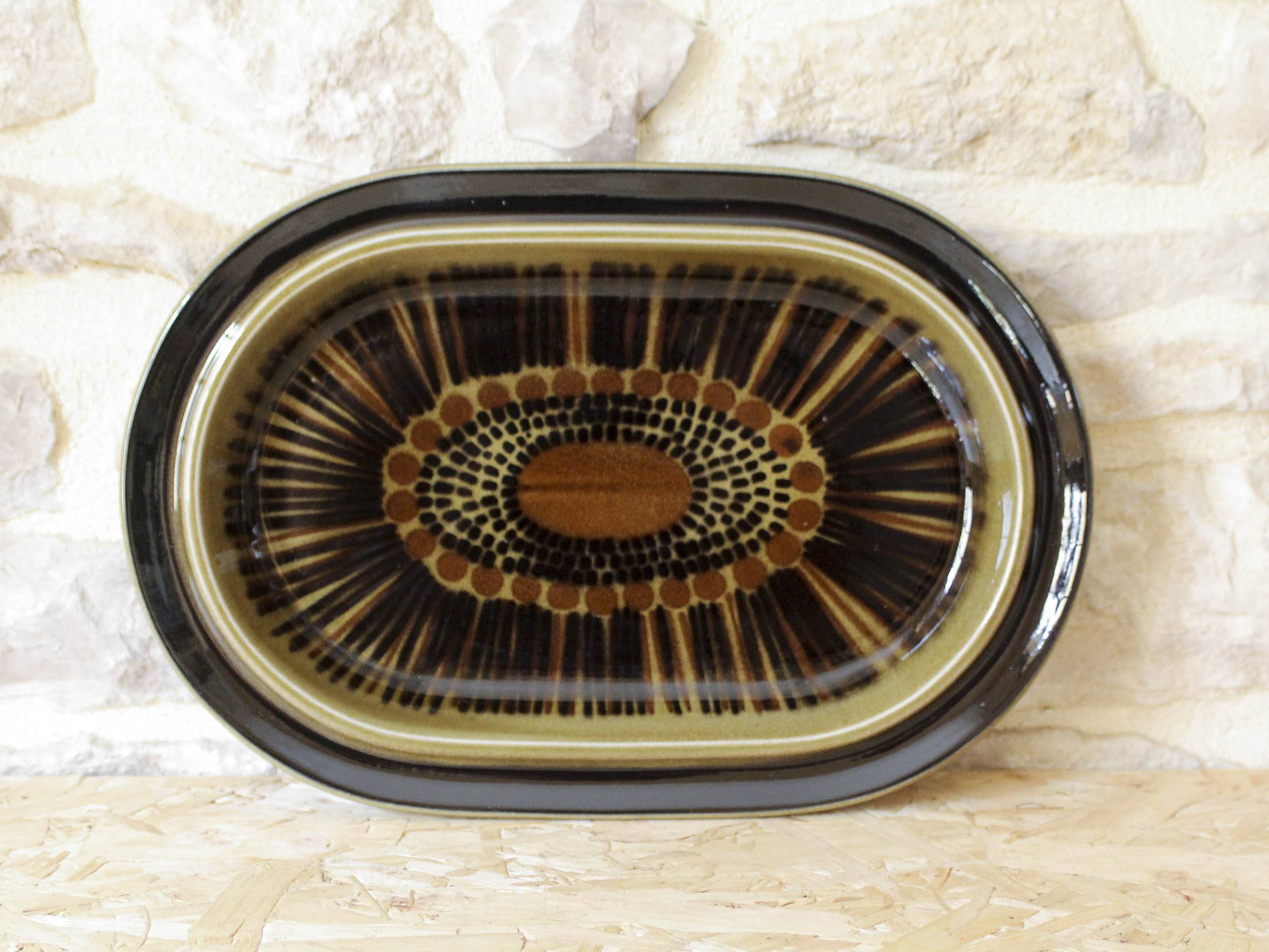 Kosmos series serving dish by Arabia Finland