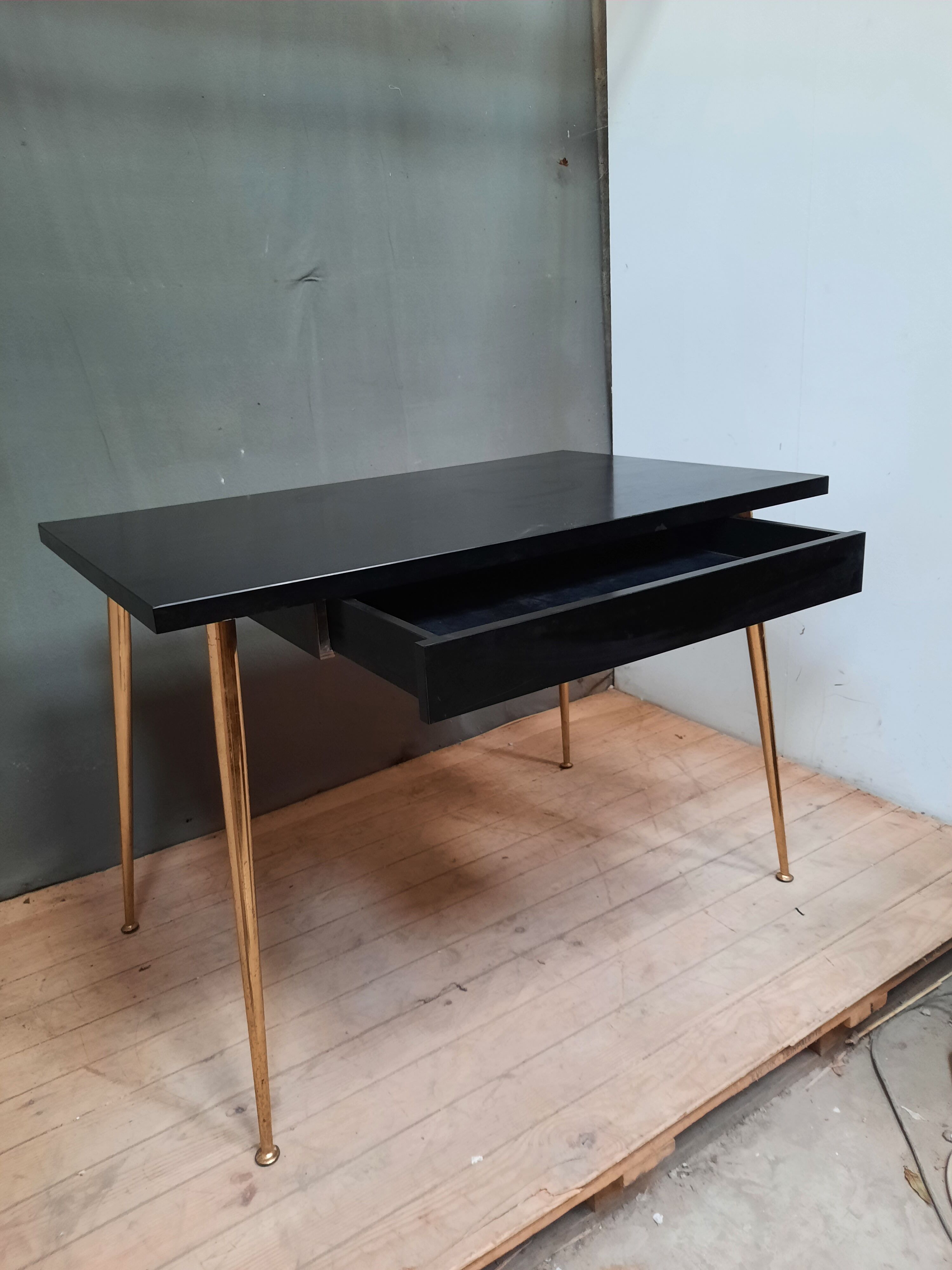 Table vintage pieds compas