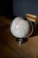Globe terrestre vintage sur pied en métal