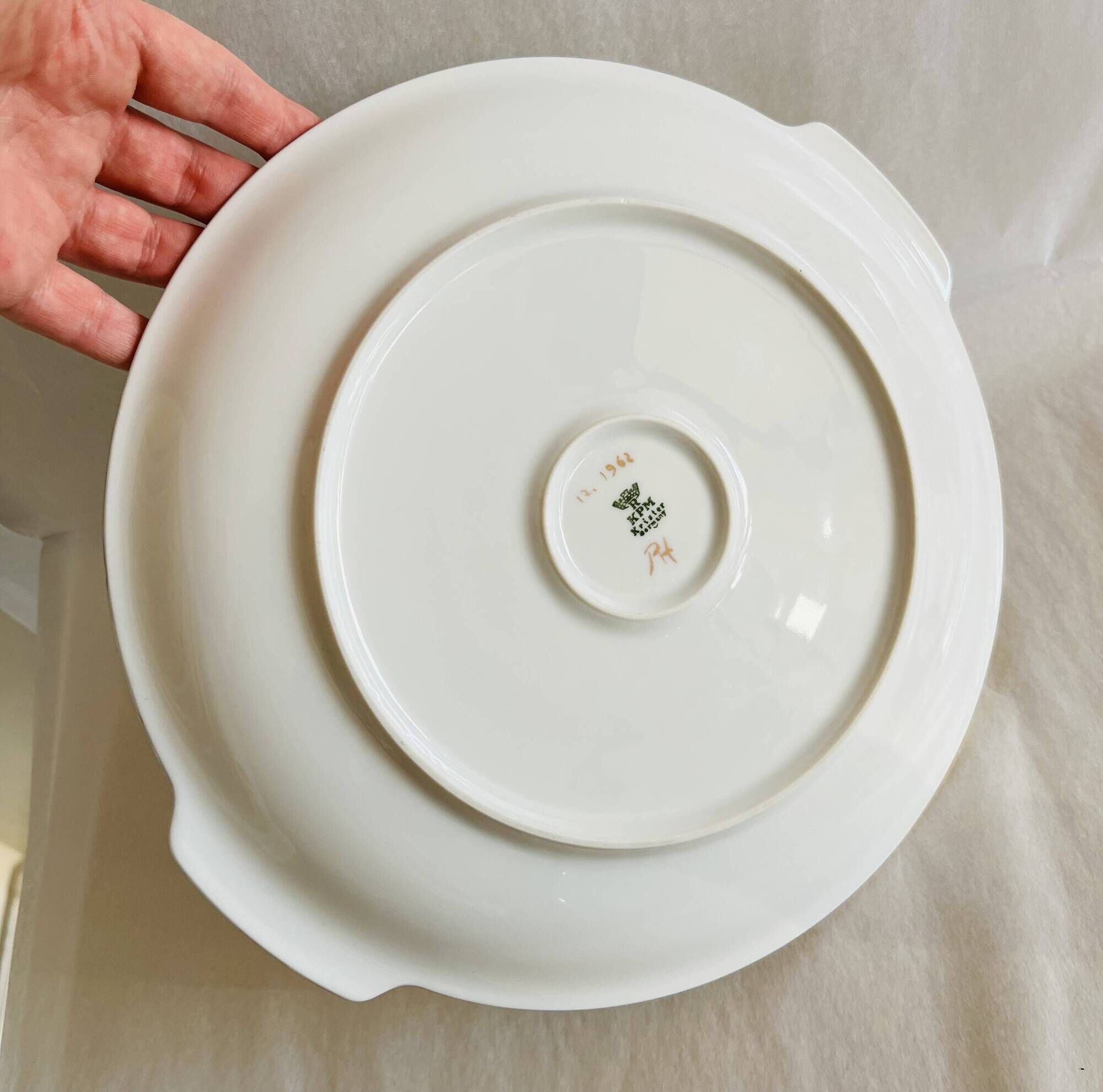 Vintage cake dish in German porcelain, KPM Krister Germany, decoration.