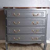 Commode en bois restaurée